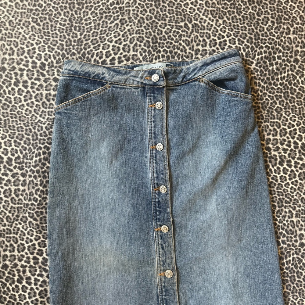 GAP Blue Button-Front Denim Maxi Skirt - Picture 6 of 6